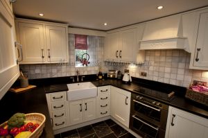 gorgeous low cottage reeth 9.jpg